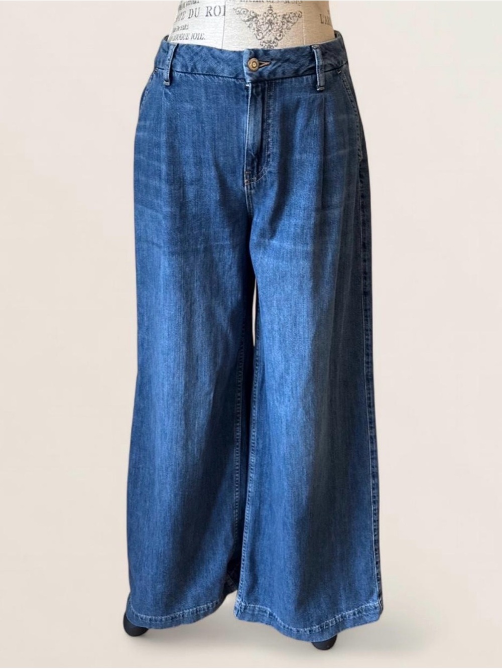 Zara Wide-Leg Jeans in Deep Blue Wash